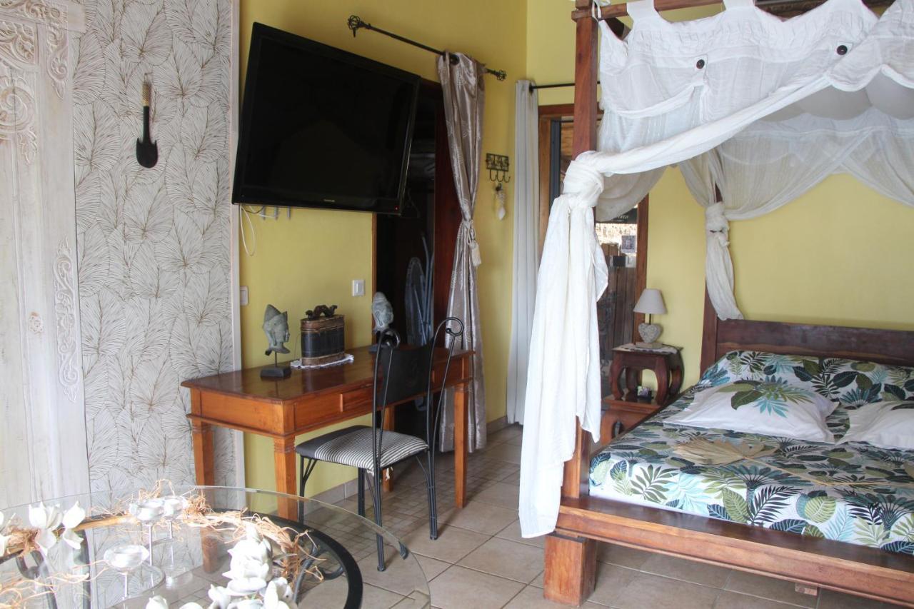 La Liane De Jade 974-Lodge Le Palissandre - Jacuzzi Privatif - Piscine Chauffee Le Bois de Nefles  Ngoại thất bức ảnh