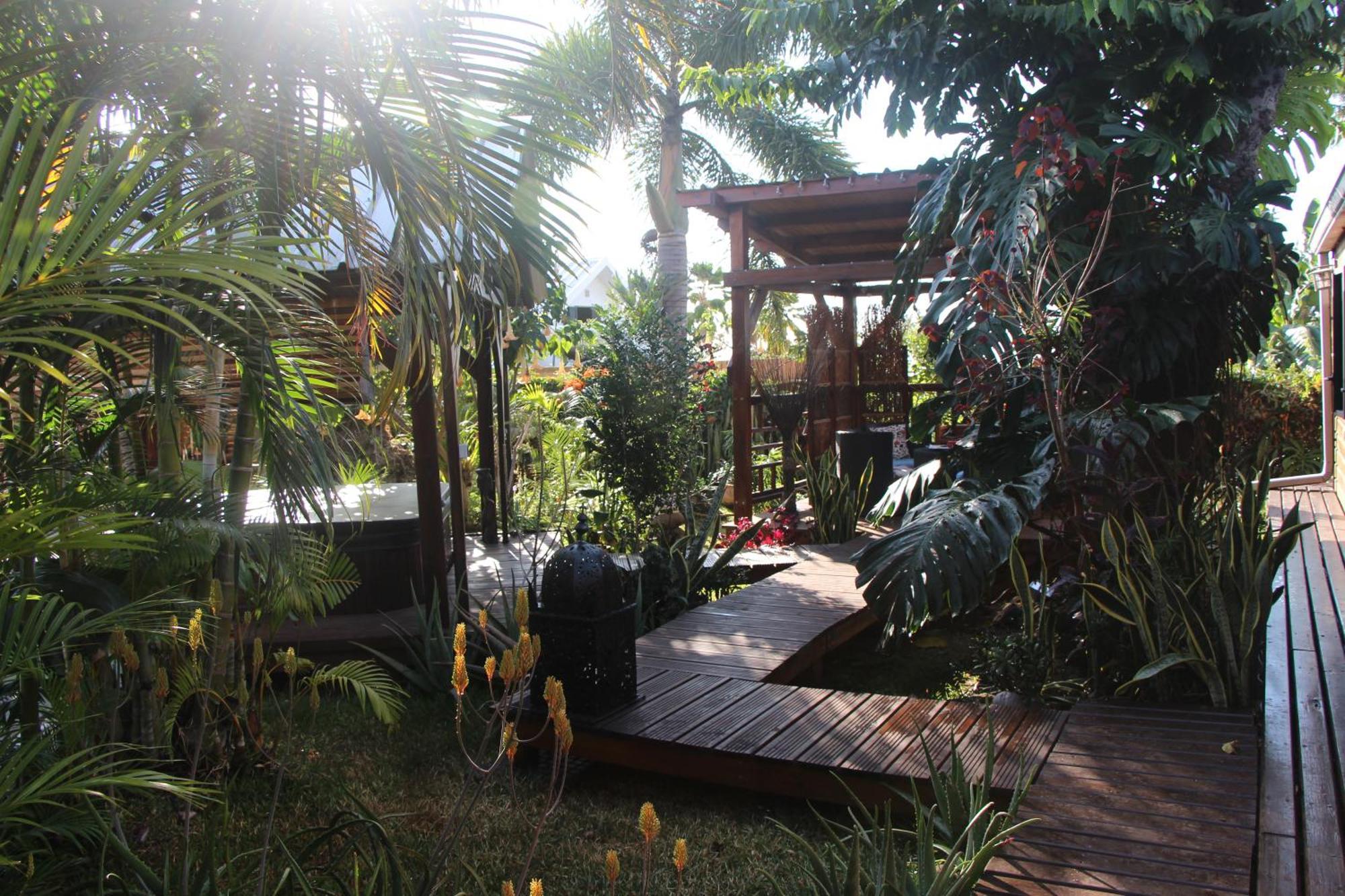 La Liane De Jade 974-Lodge Le Palissandre - Jacuzzi Privatif - Piscine Chauffee Le Bois de Nefles  Ngoại thất bức ảnh