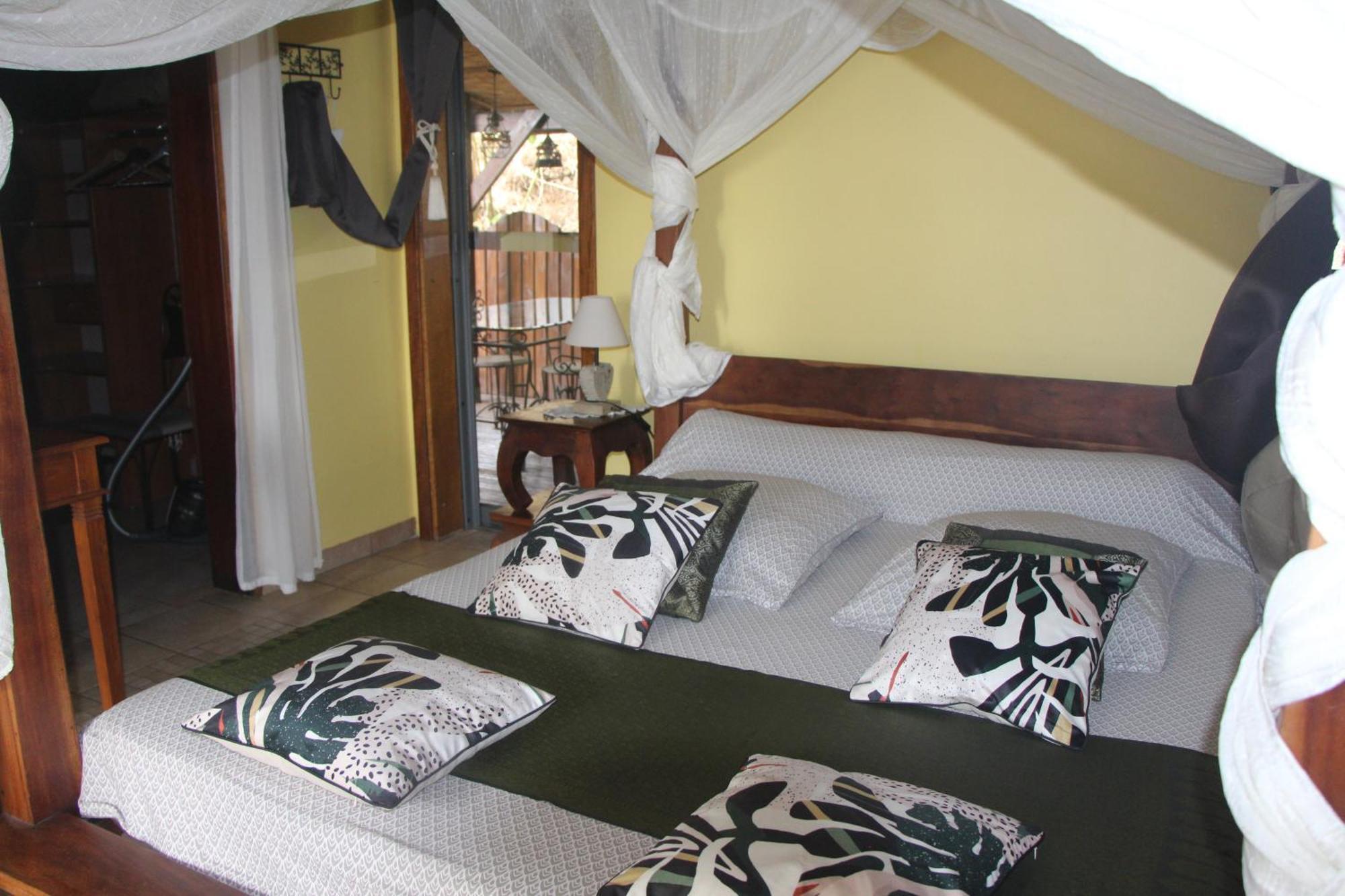 La Liane De Jade 974-Lodge Le Palissandre - Jacuzzi Privatif - Piscine Chauffee Le Bois de Nefles  Ngoại thất bức ảnh